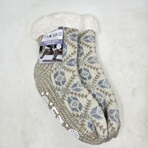 MUK LUKS Women's Pieced Cabin Nordic Knit Slipper Socks NWT